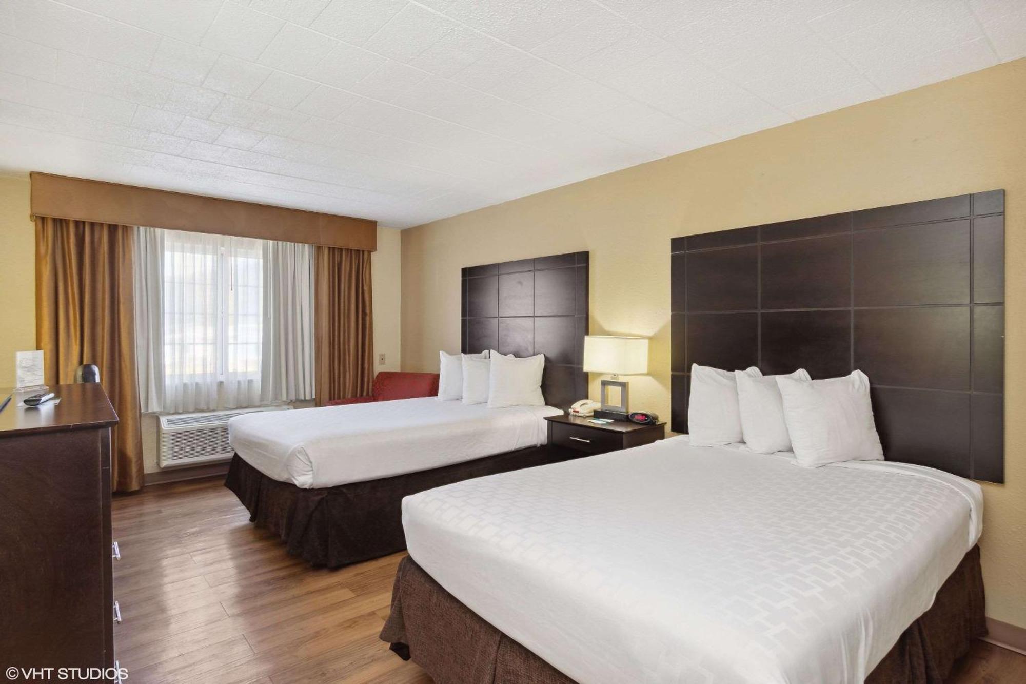 Best Western Mountaineer Inn Morgantown Exterior foto